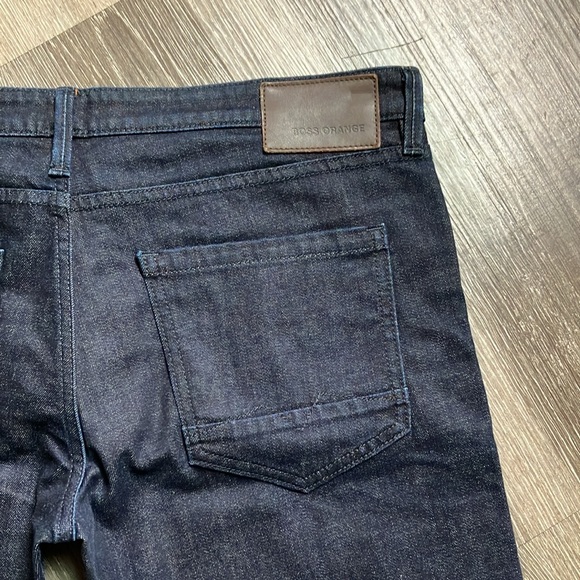 Hugo Boss - Picture 10 of 16